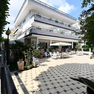 hotel-criniera-doro.riccione-hotels.org/
